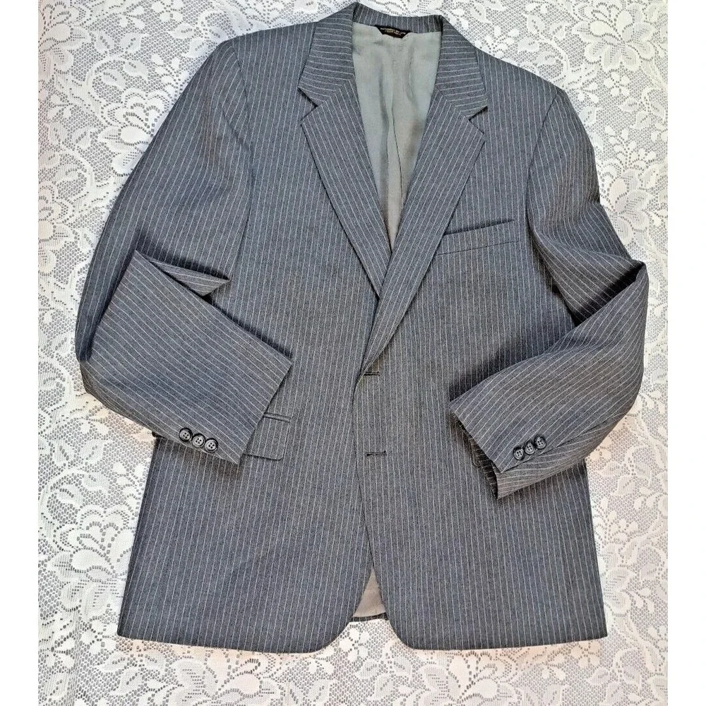Levi's Sport Coat Men's 44R‎ Menswear Action Jacket Gray Pinstripe Pre-owned